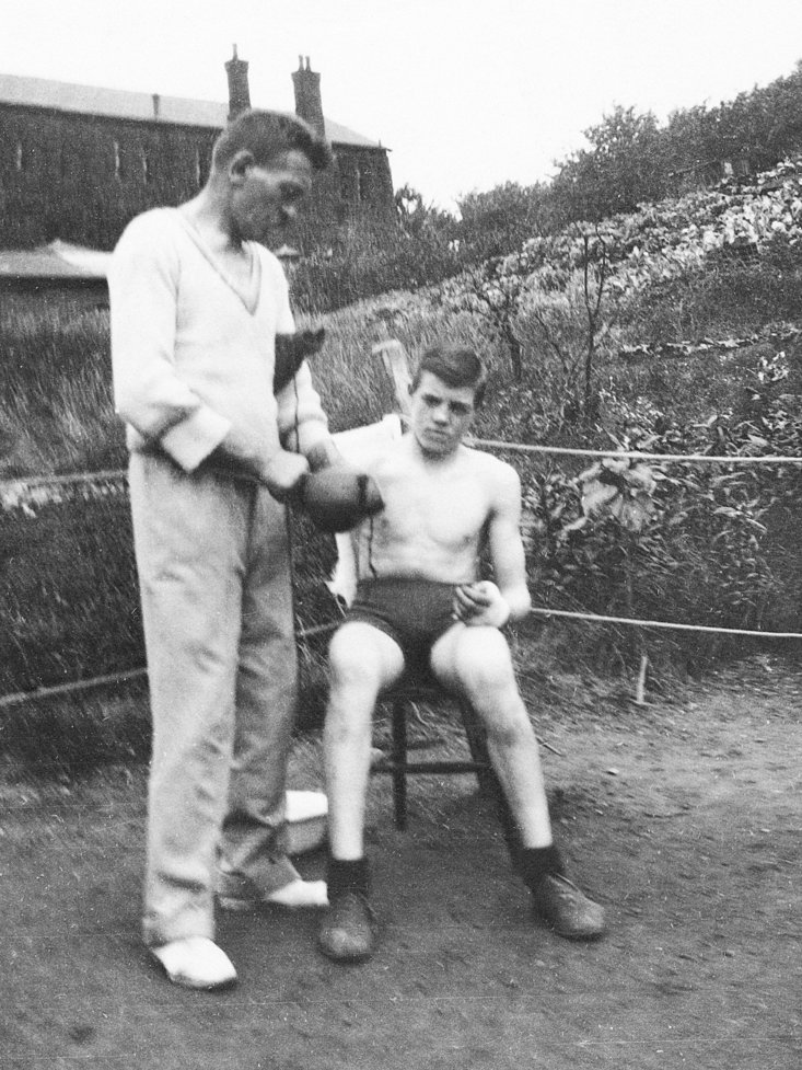 Nipper Pat Daly And Professor Andrew Newton Outdoor Ringjpg