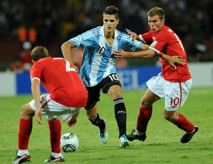 ADAMS (NO. 2) TAKES ON LAMELA AND ARGENTINA IN 2011