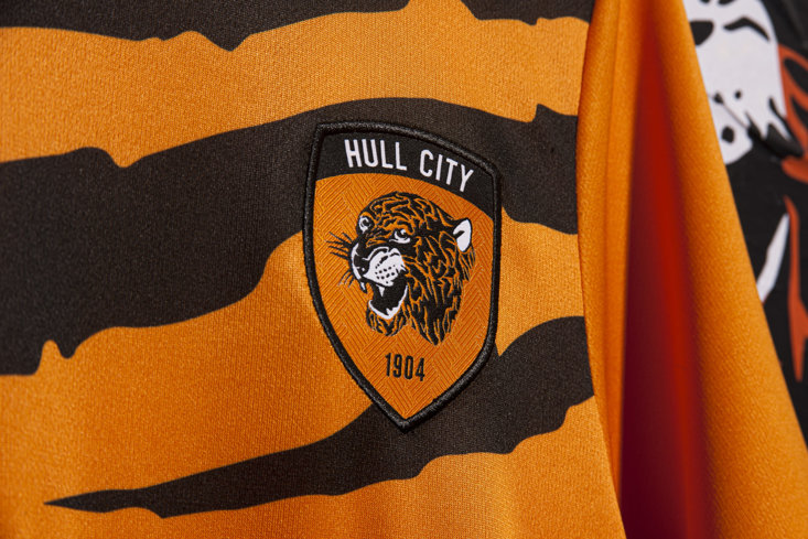 Retro Hull City Football T Shirt 1947-1960 S-XXL New Embroidered Badge 