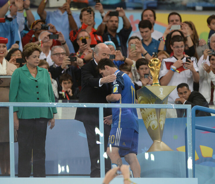 MESSI MAKES THE PAINFUL WALK PAST THE WORLD CUP IN 2014