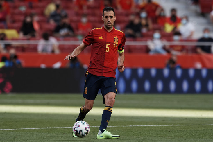 BUSQUETS IS ONE OF ONLY TWO SQUAD MEMBERS TO HAVE WON A MAJOR TROPHY WITH SPAIN