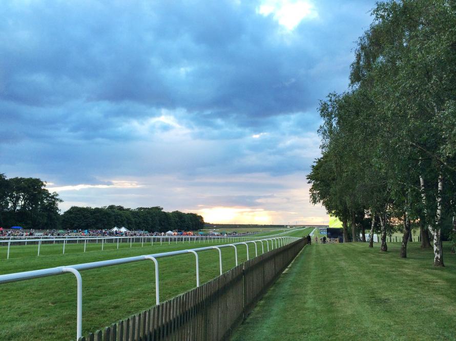 Newmarket_Racecourse_in_2014