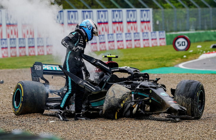 George Russell and Valtteri Bottas crashed at Imola