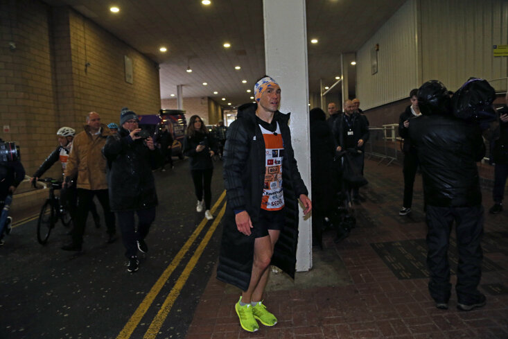 Sinfield Arrives in Newcastle During His Ultra 7 in 7 Challenge